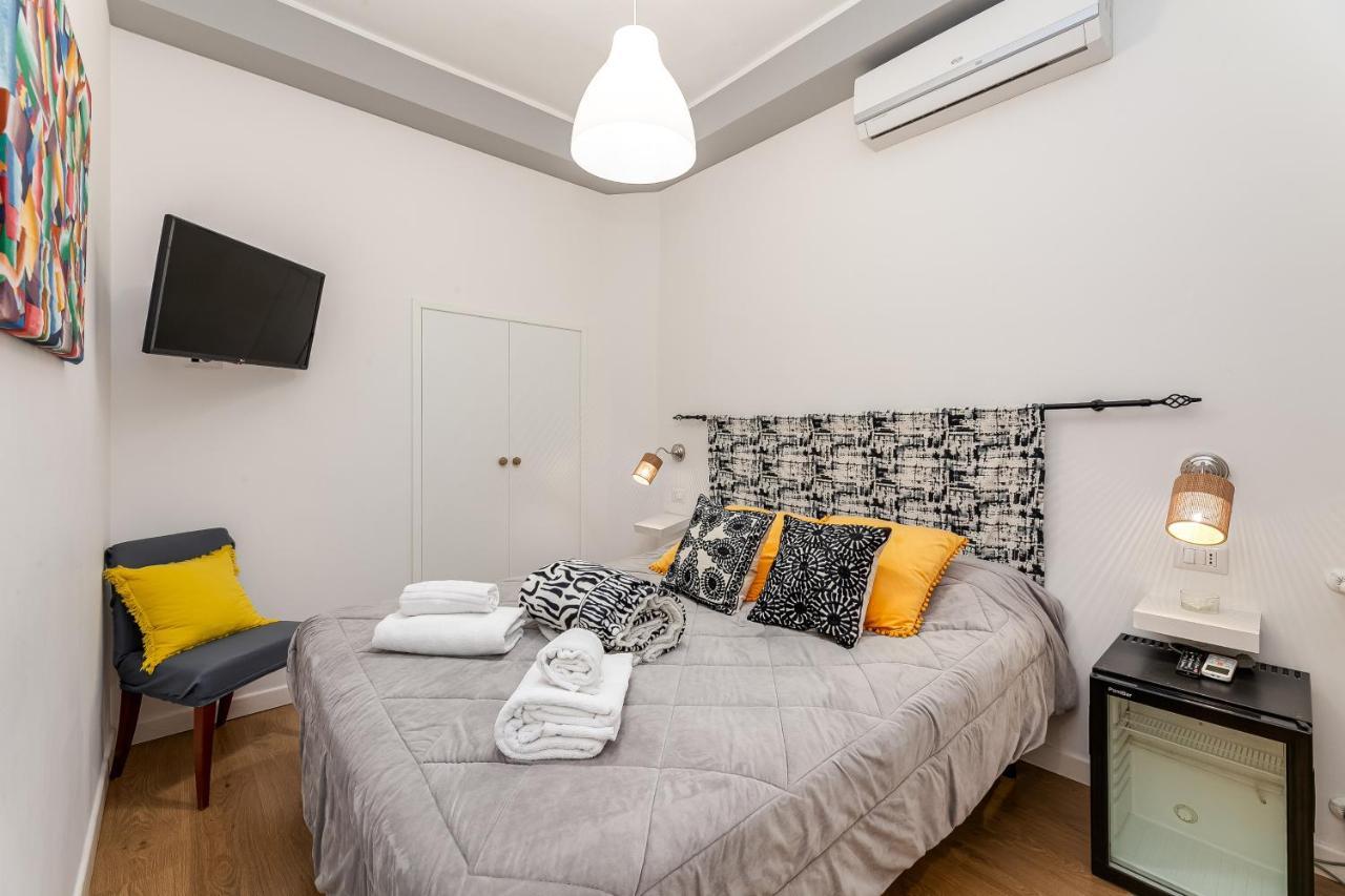 Julius Caesar Home โรม ภายนอก รูปภาพ