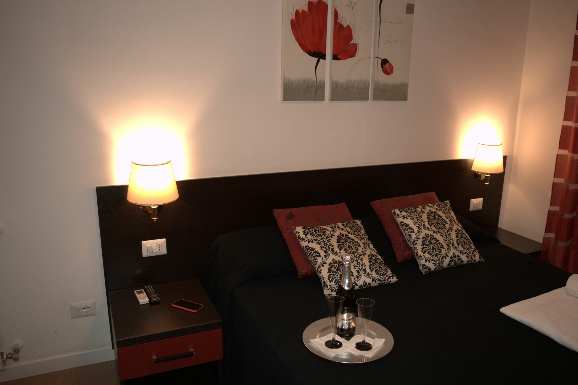 Julius Caesar Home โรม ภายนอก รูปภาพ