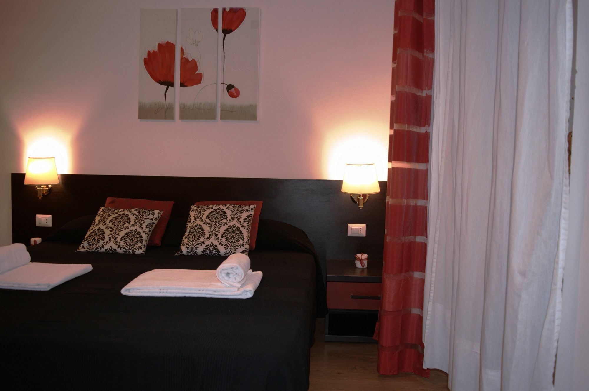 Julius Caesar Home โรม ภายนอก รูปภาพ